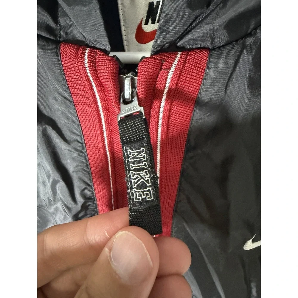 Nike Vintage 90s Hooded Windbreaker Jacket Black Red Youth Large 14-16